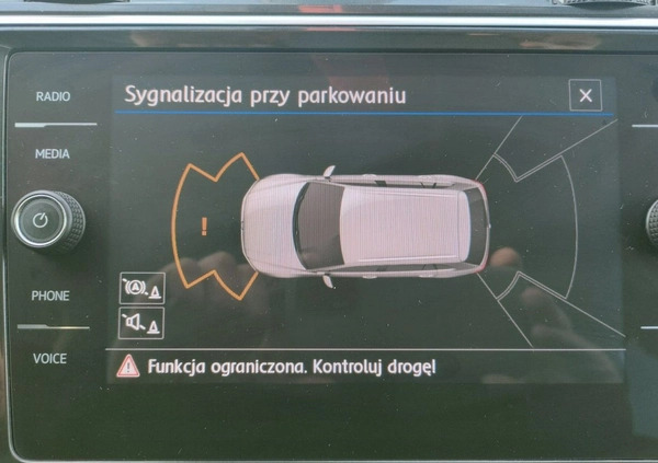 Volkswagen Tiguan cena 94900 przebieg: 142000, rok produkcji 2018 z Gorlice małe 529